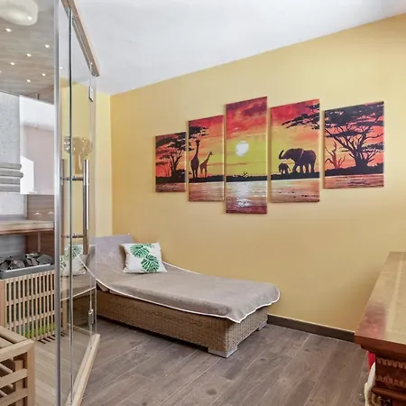 Luxury Villa Bellagio 1-3 Rooms Rented To Adults Only Bed & Breakfast