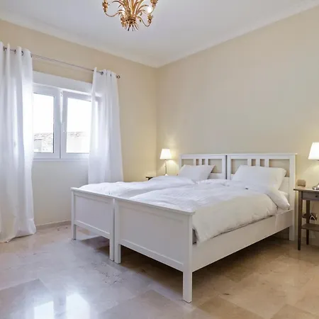Luxury Villa Bellagio 1-3 Rooms Rented To Adults Only *